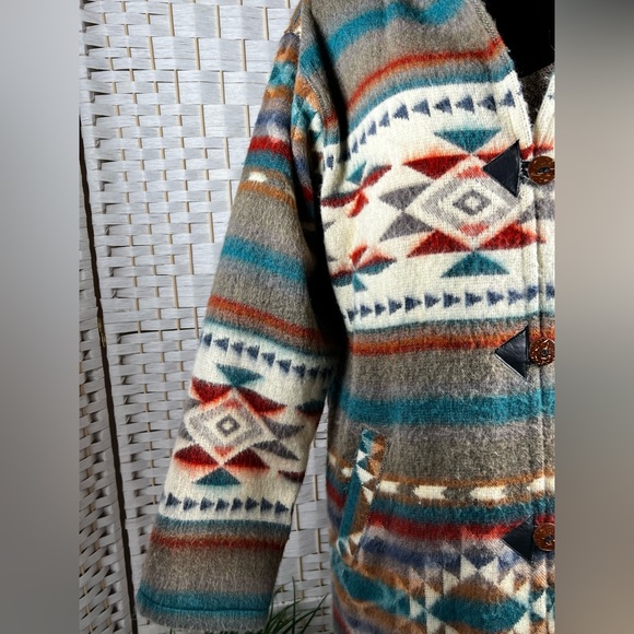 EXCELLENT- Southwestern Women’s Hooded Wool Coat- Hand made in Ecuador- Medium - Picture 8 of 14